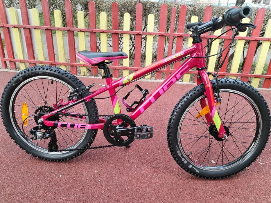 Bicicleta copii Cube roti 20 cadru aluminiu foarte ușoara