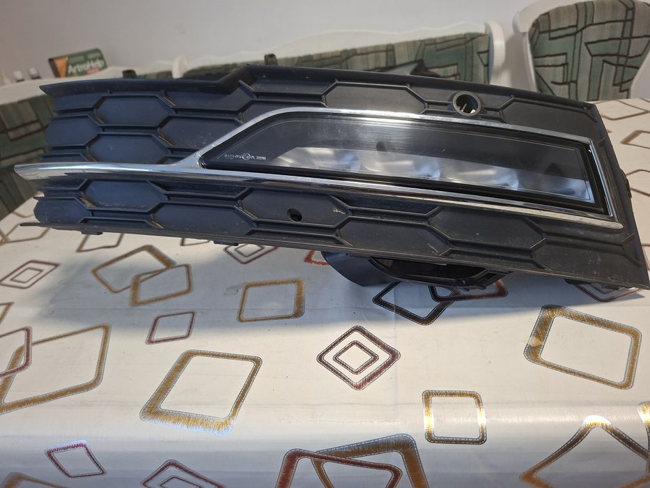 proiector octavia 4 cu grila  complet