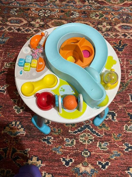 Развивающий музыкальный столик