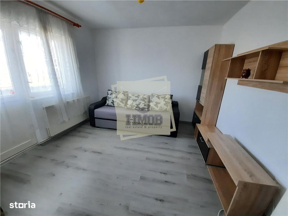 Apartament cu 2 camere decomandate si balcon pe Bulevardul Mihai Vitea