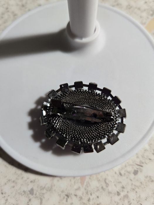 Продам Брошь бижутерия