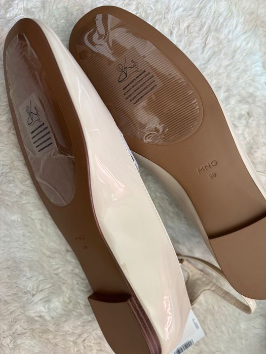 Пролетни балеринки Mango