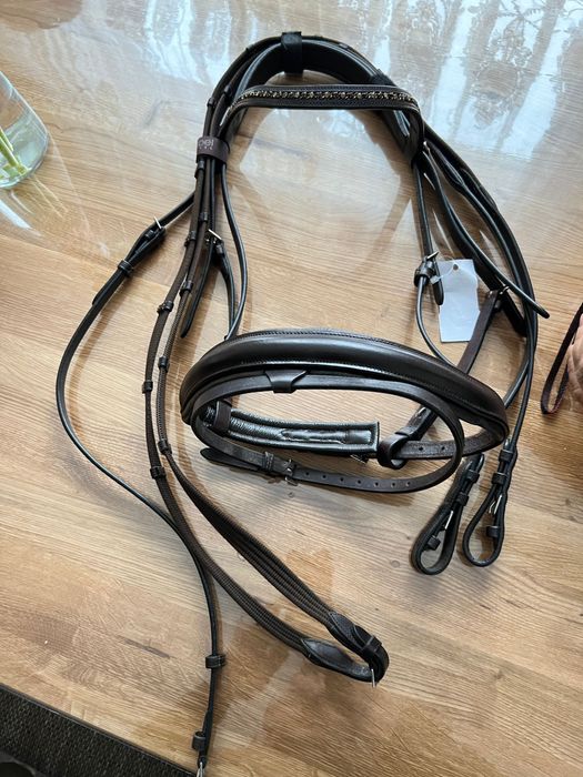 Căpăstru din piele