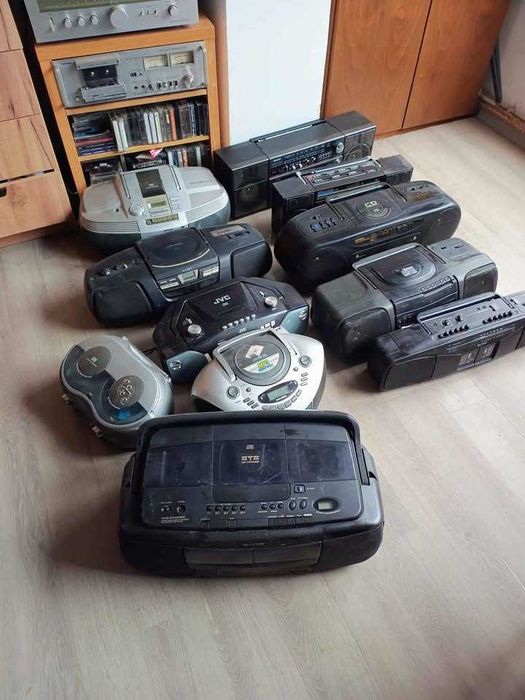 Vând radiocasetofoane Sony,Sharp,Jvc,Watson,Golf Star,Blaupunkt etc