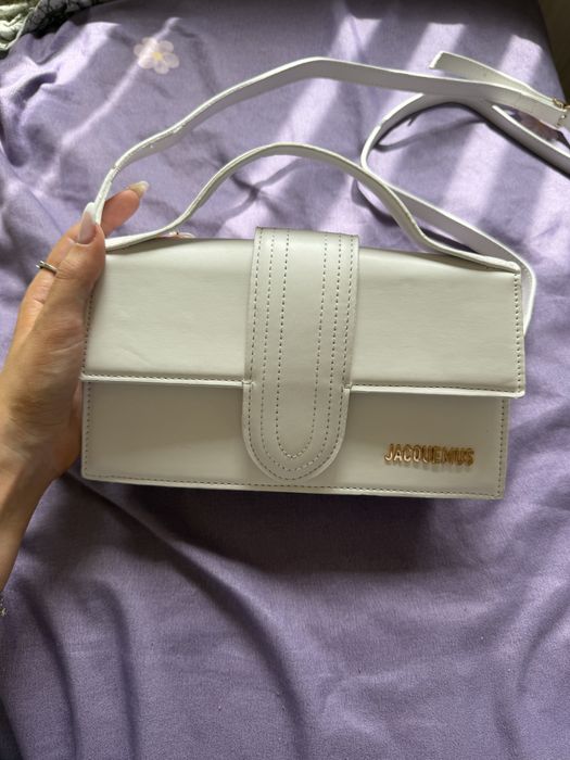 Jacquemus бяла чанта