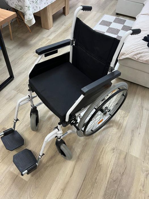 Инвалидное кресло (новое)