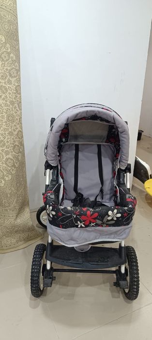 Продам зимние коляску