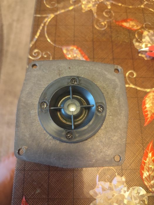 Продаю вч динамики с 90!