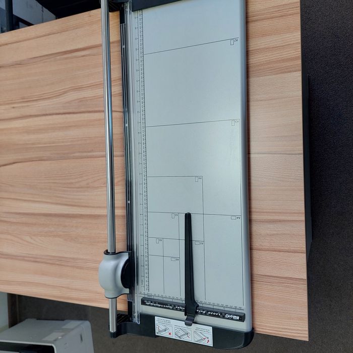 Резак роликовый формата А1