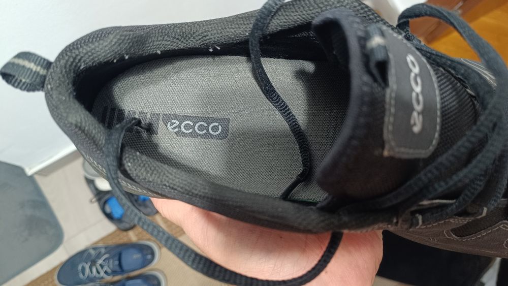 Ecco goretex 45 preț 180 ron