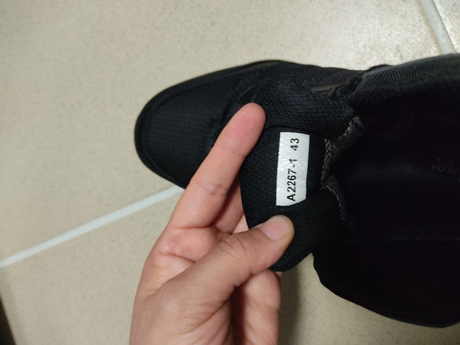 Продам термо кроссовки