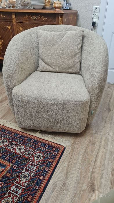 Кресло для гостинной