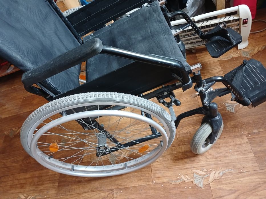 Инвалидная коляска
