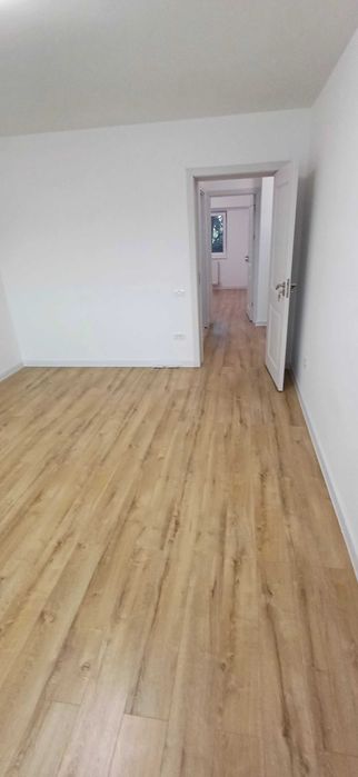 PROPRIETAR Vând Apartament cu 2 cam dec TROCADERO