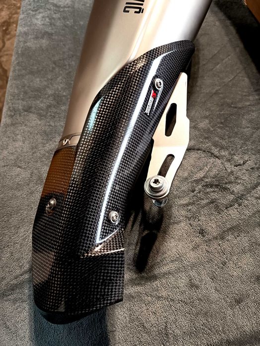 Akrapovic Акрапович ауспуси НОВИ  оригинални