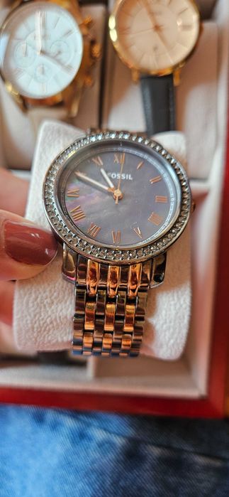 Дамски часовници Fossil