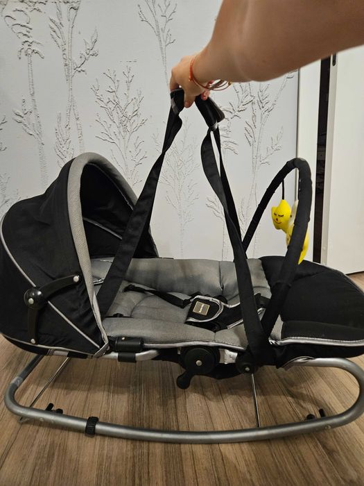 Продам переноску качалку для младенца