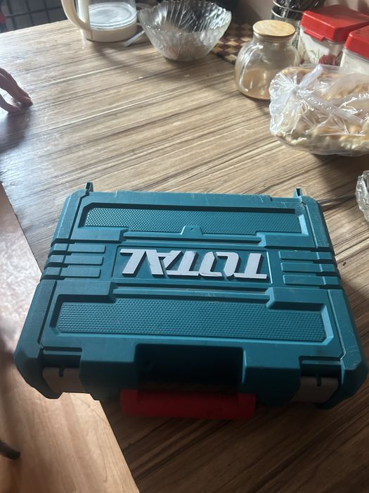 Шруповерт, Total 76