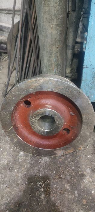 Продам колёса крановые, разные