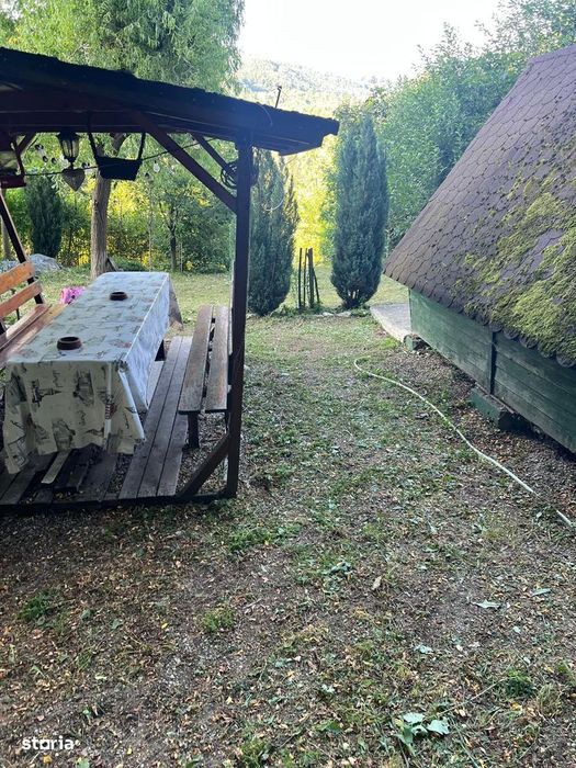 Vanzare cabana+ teren intravilan 1050mp, casa de vacanta/locuinta