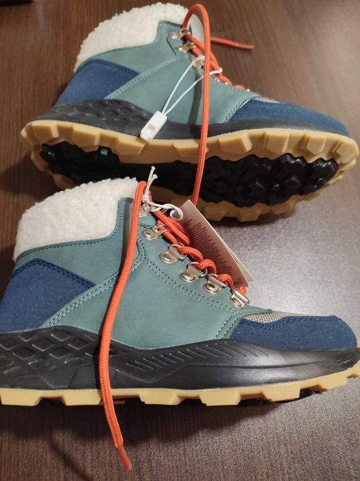 Детски боти - Reserved