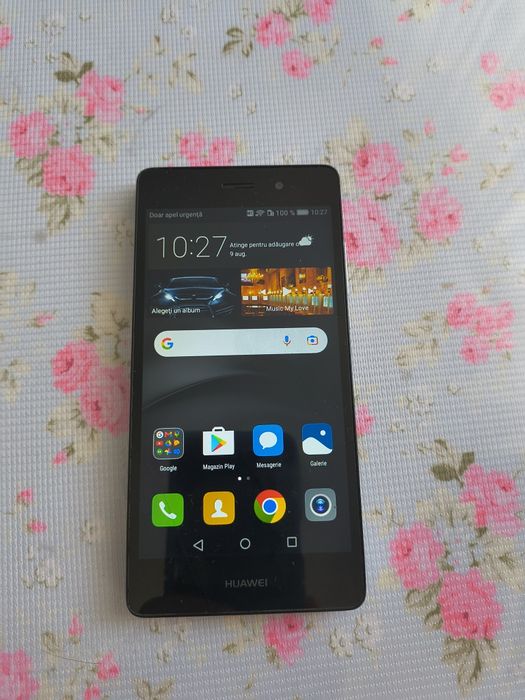 Vând un telefon funcționabil Huawei P8 Lite 2015 cu încărcător , funcționează touchscreen și se poate folosi pentru piese