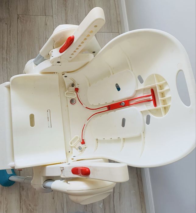 Детский стульчик  Chicco