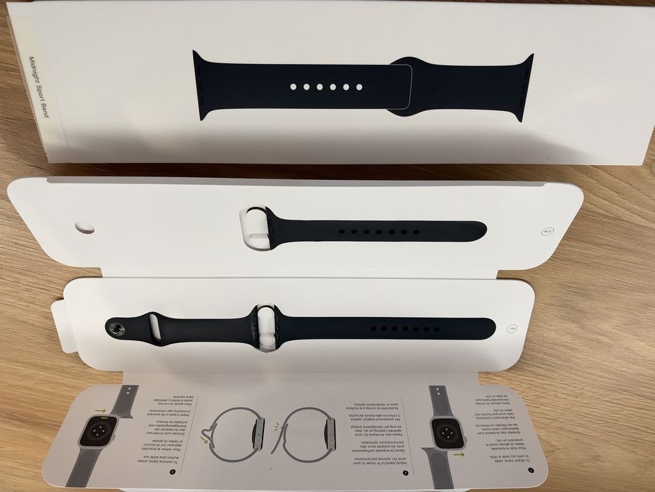 Аpple Watch Series 8 45mm Midnight – много добро състояние + оригинална кутия и аксесоари