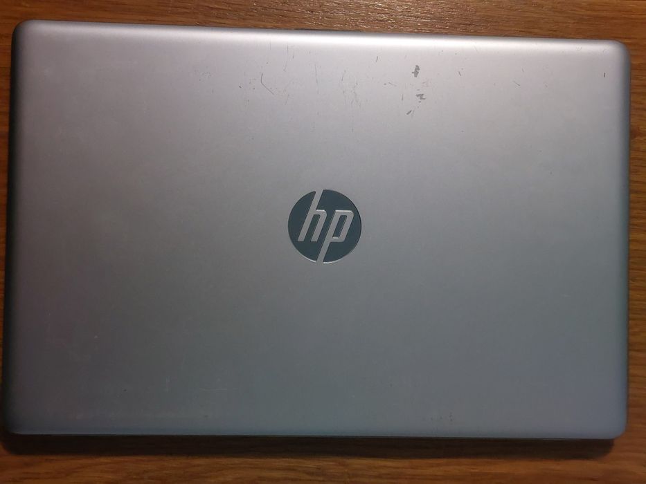 Laptop HP 255 G7 Ryzen 3 2200U 2,5Ghz/3,4Ghz, 8GB, 128GB, Vega 3 1GB, Windows 11 Office 2024