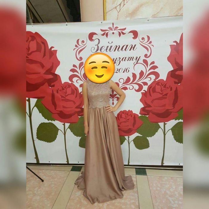 Продам красивое нежное платье