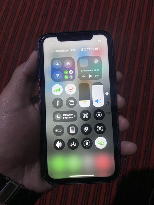 IPhone xr 128/88