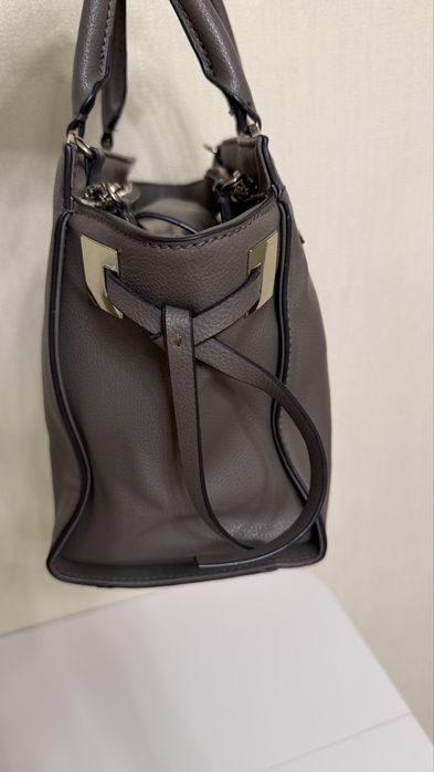 Женская  сумка Guess