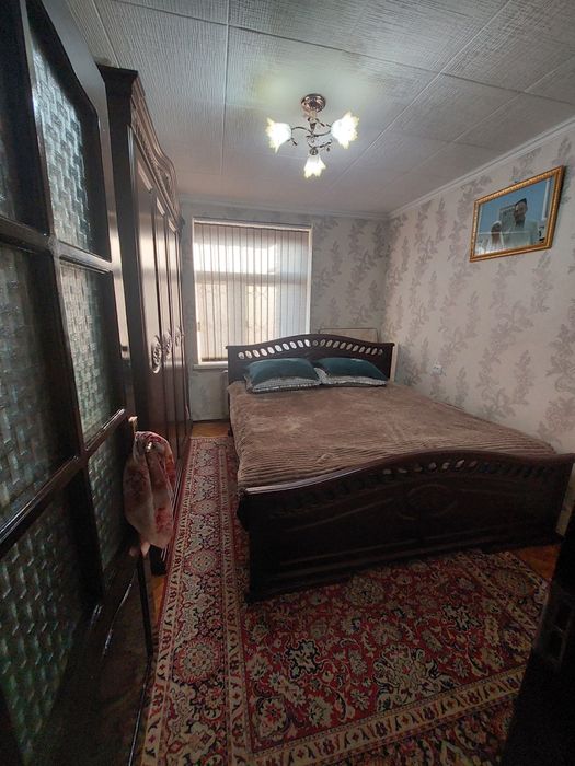 Kvartira sotila Uchtepa tumanida joylashgan 25 kvartalda 5 etaj 4 xona