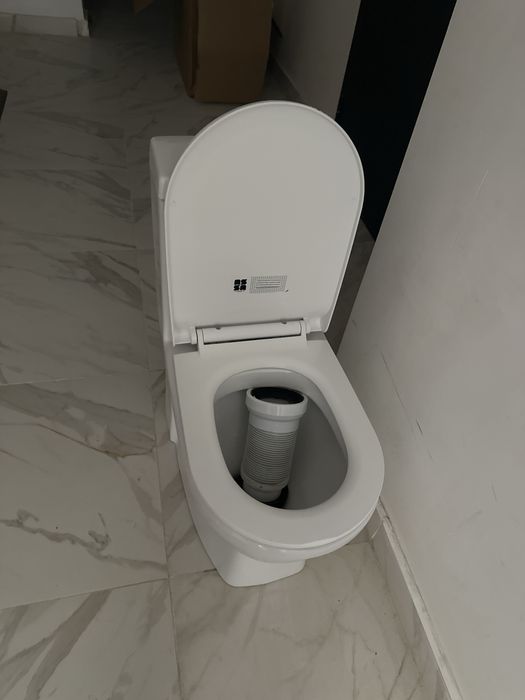 Унитаз почти новый