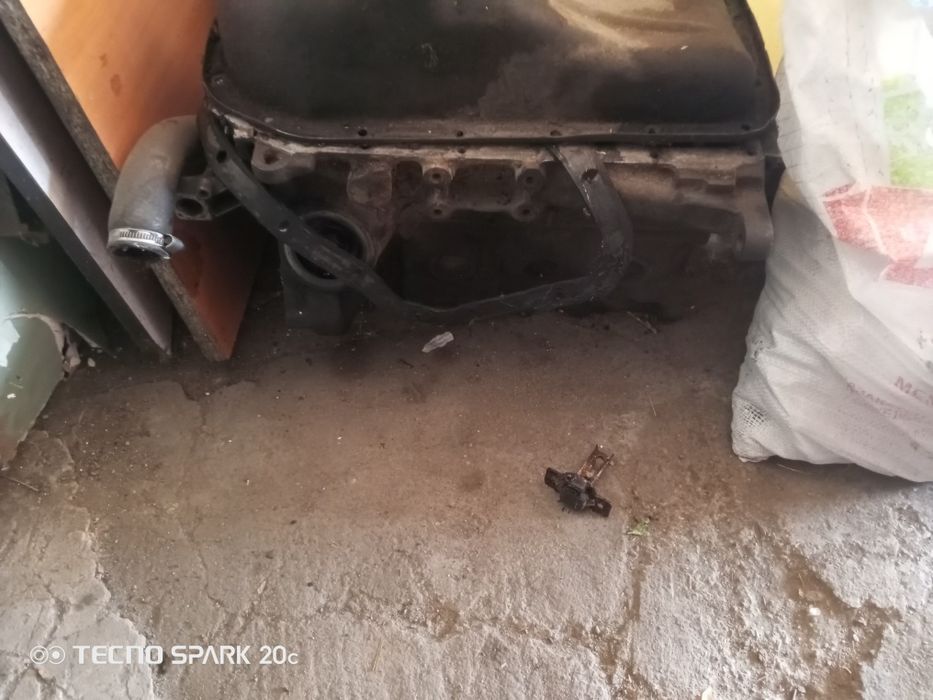 Продам запчасти на ваз 2109