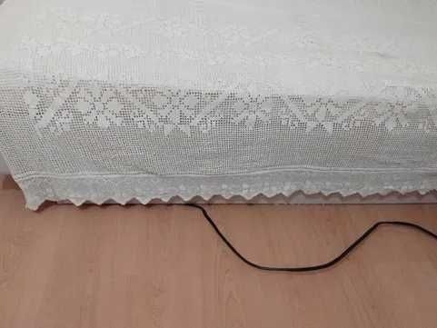 Cuvertură lucrată manual