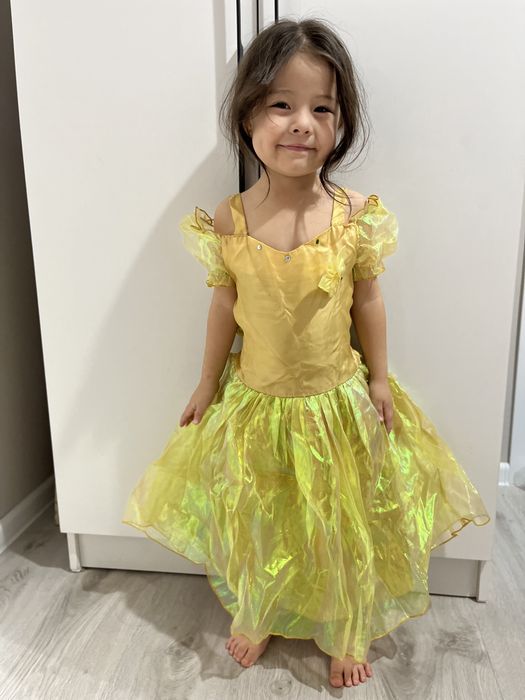 Прокат платьев и костюмов