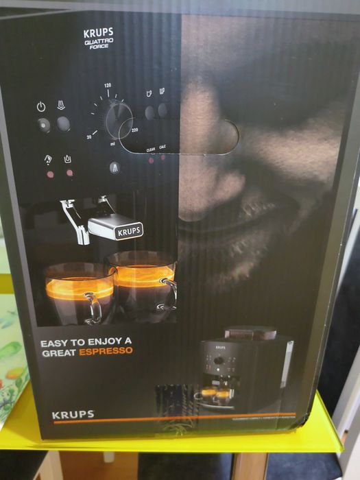 Espressor automat krups EA811010, 1450W, 15 bari, nou.