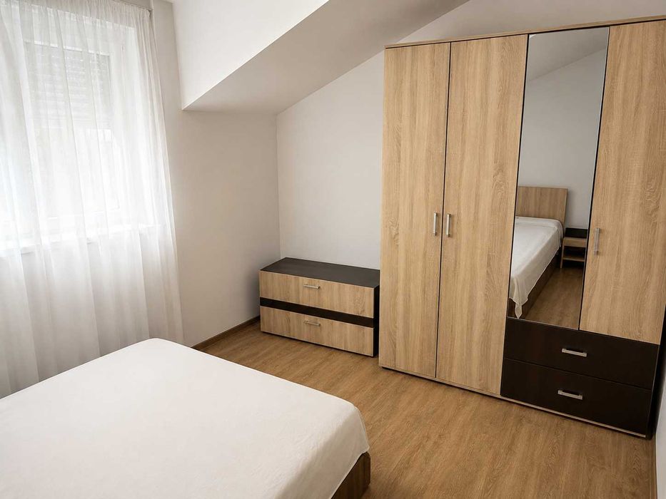 Ap 2 camere, prima inchiriere, Dumbravita Str Freziei, 2 loc parcare