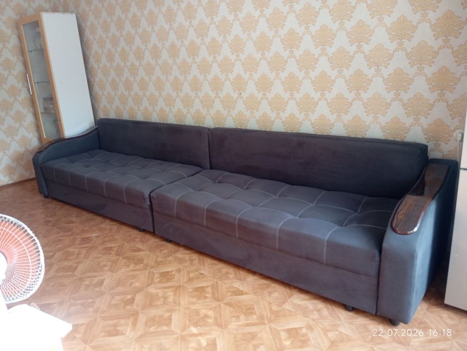 Продам диван 4 метра