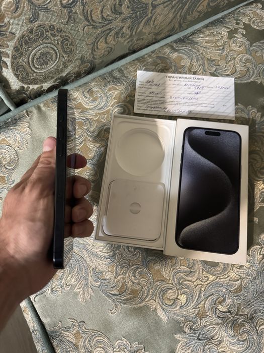 Продам Телефон Айфон 15 Pro Max 256