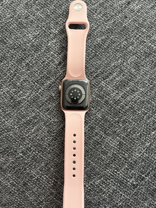 Apple watch 6 gps+ cellular, 40mm, ecran zgariat