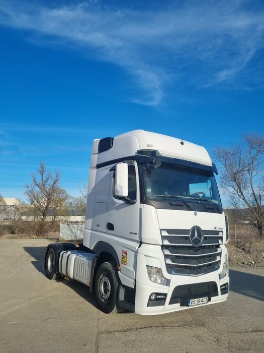 Vind Mercedes-Benz Mp 4 480 cai