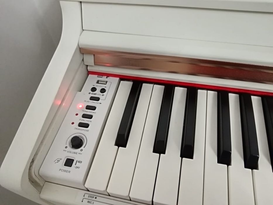 Пианино электронный