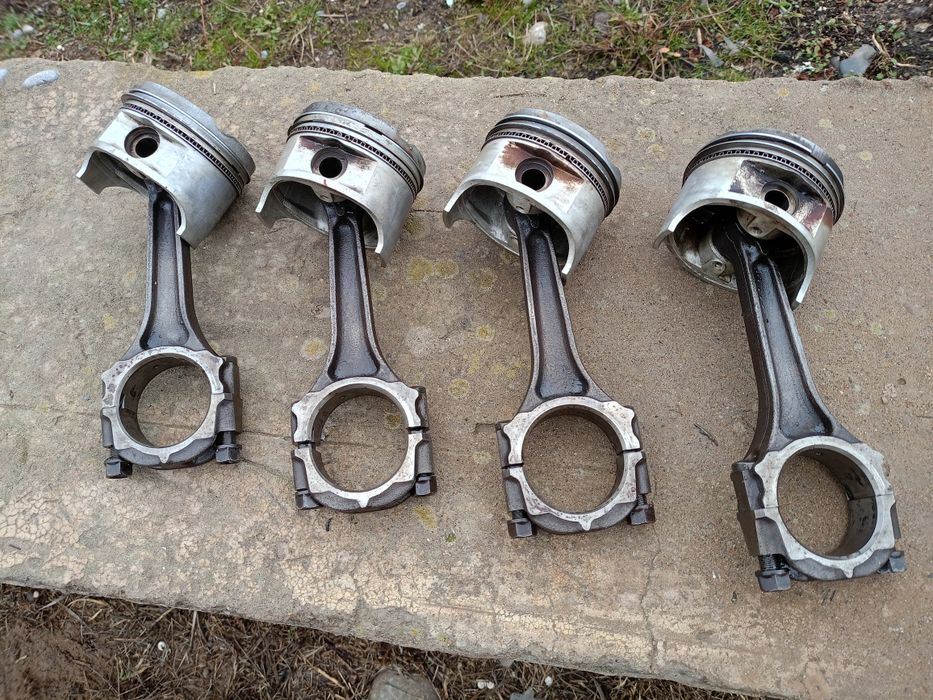 Блок двигателя мазда 626 переходка 2.2куб,