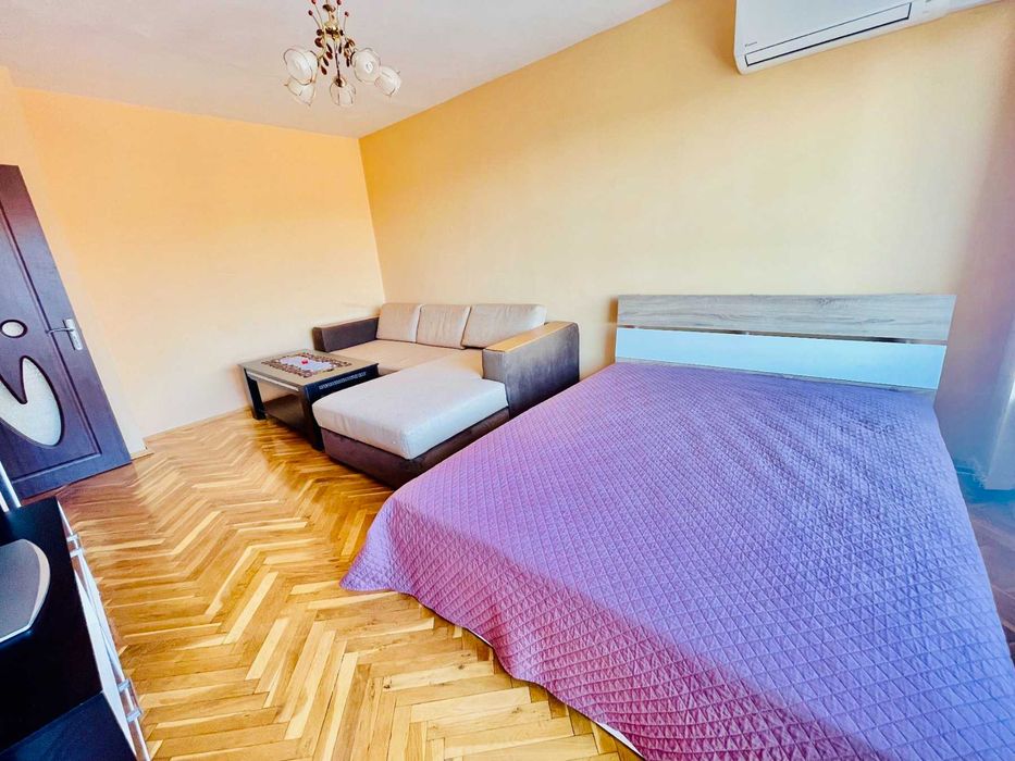 Дава се под наем Двустаен апартамент в Варна, Цветен квартал - 60 кв.м за 448.8 € - Снимка #9