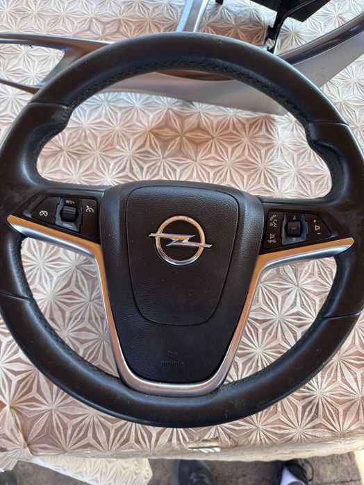 Opel Astra J 2.0cdti 165 коня, На части!!!