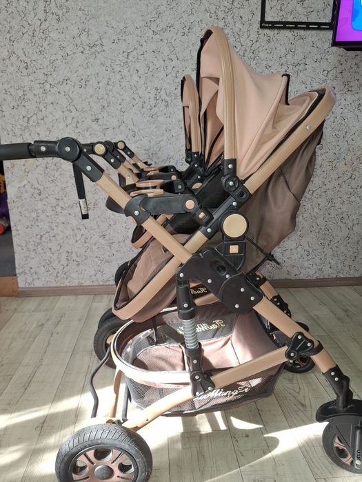 Продам коляску для двойни !