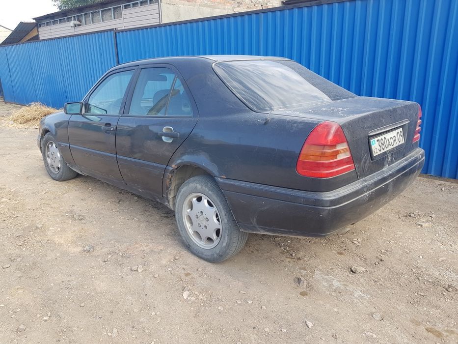 Мерседес с 220 w202