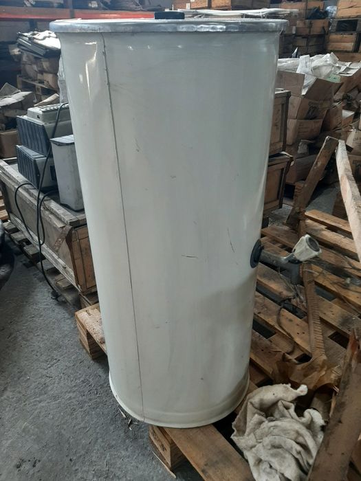 Продам водонагреватель КНЭ-100М